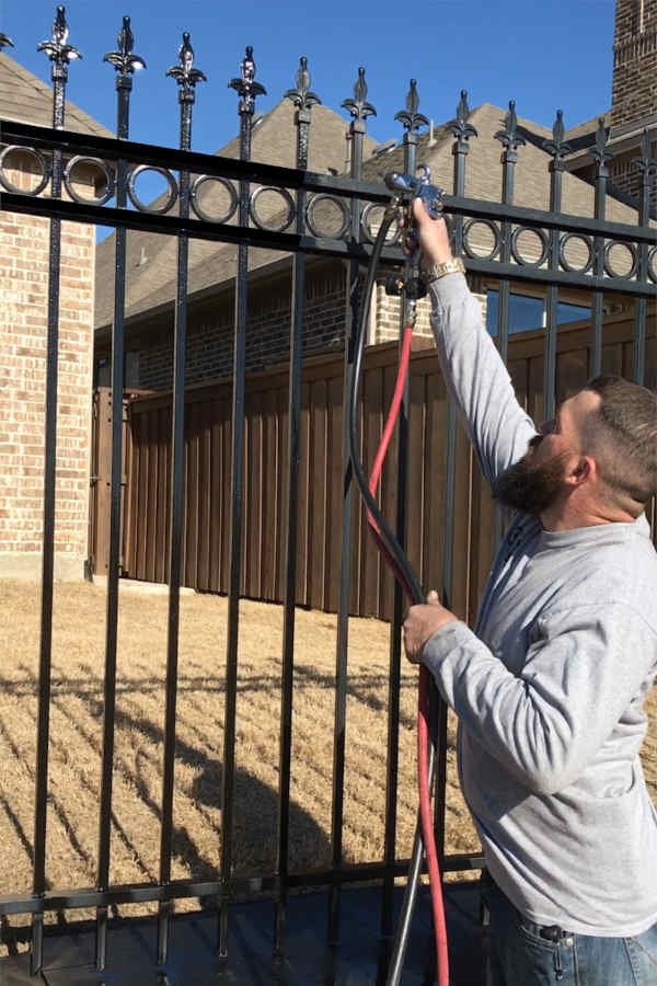 iron-fence-painting, iron-fence-restoration