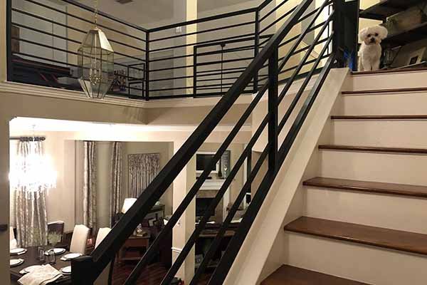 interior-horizontal-iron-handrail
