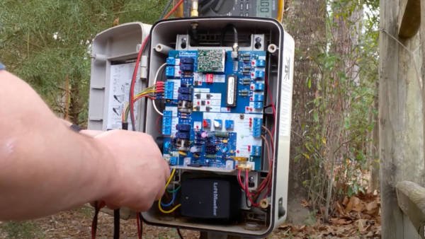 dead battery on electric gate | gate repair